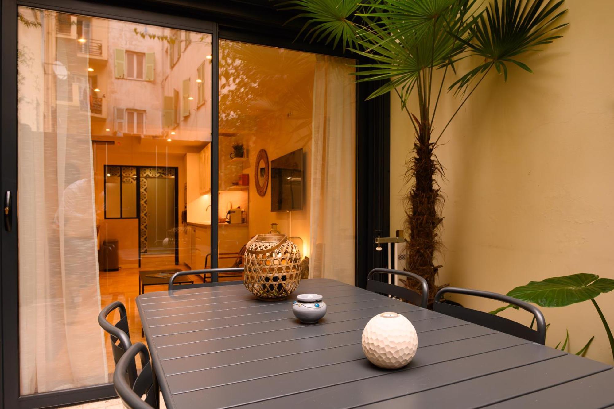 Magnifique Appartement Au Centre-Ville De Nice Luaran gambar